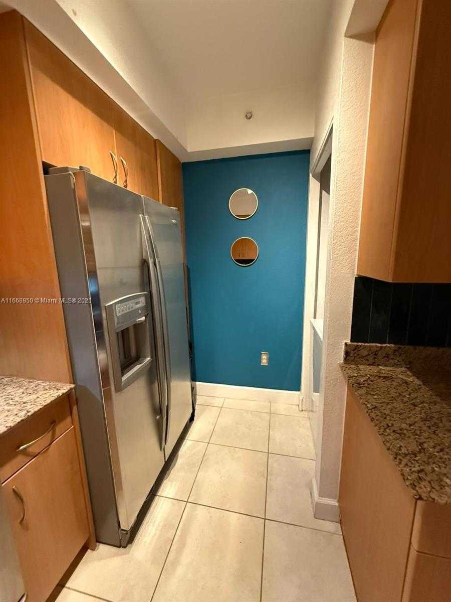 Small Image of 1830 RADIUS DR #410, Hollywood Number 6