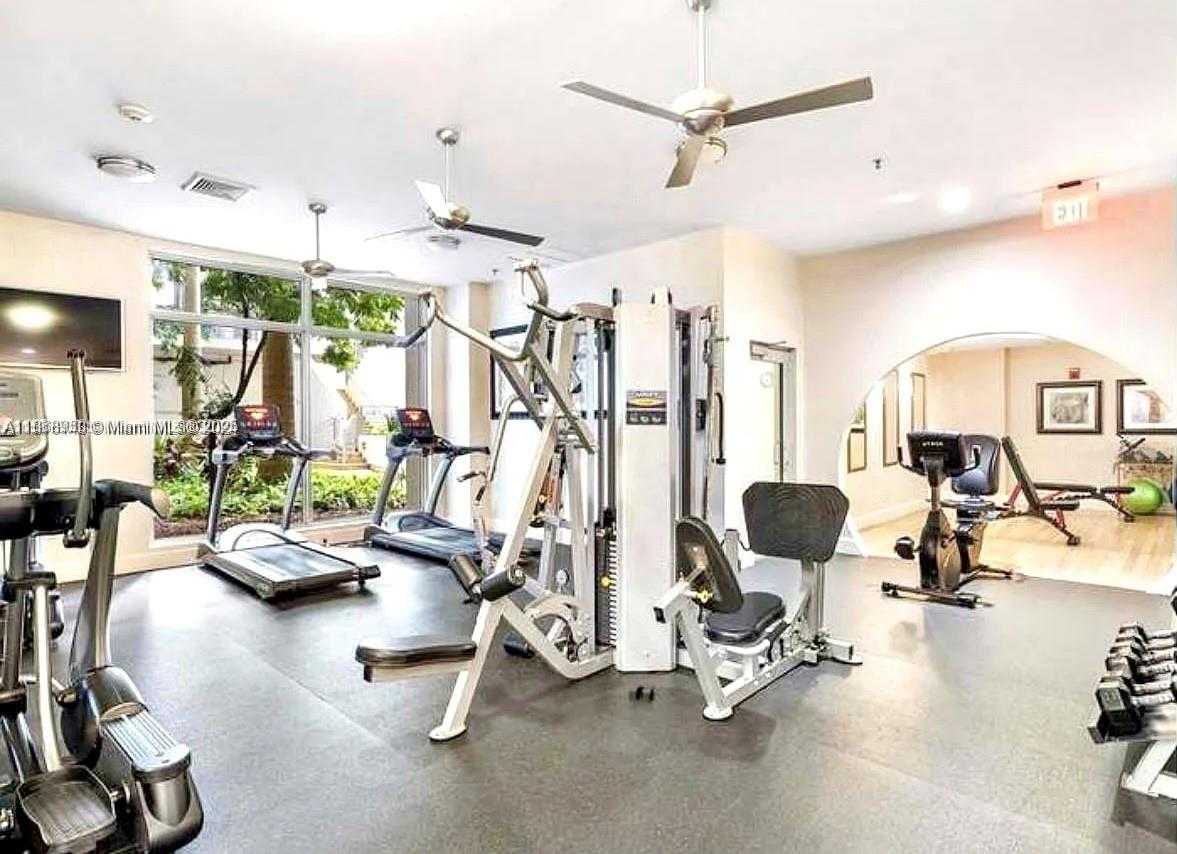 Small Image of 1830 RADIUS DR #410, Hollywood Number 8