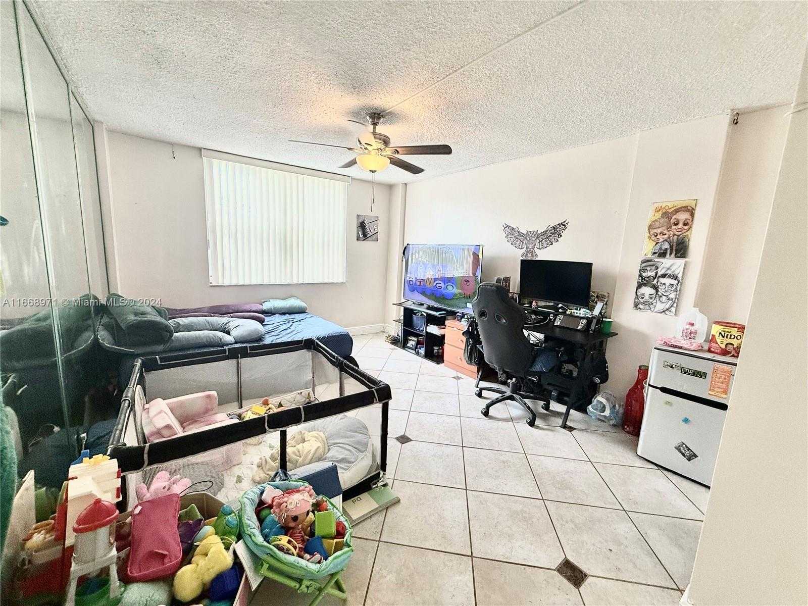 Small Image of 3660 NORTH EAST 166TH ST #101, North Miami Beach Number 14