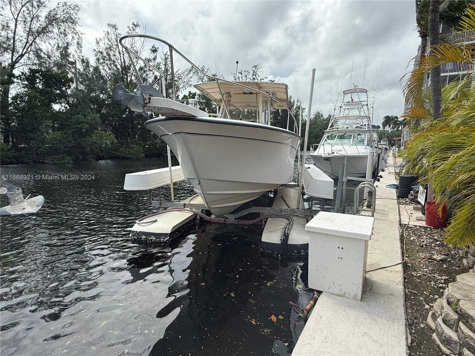Small Image of 3660 NORTH EAST 166TH ST #101, North Miami Beach Number 3
