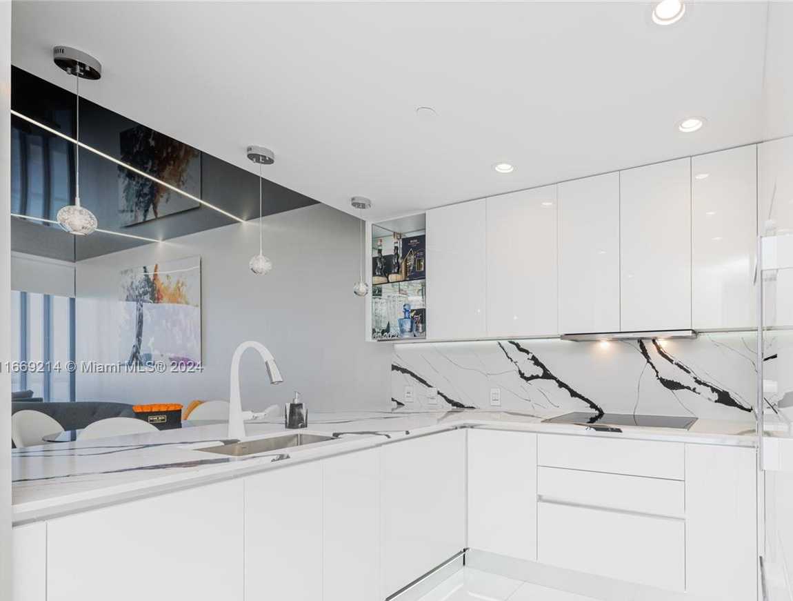 Small Image of 17121 COLLINS AVE #1103, Sunny Isles Beach Number 15