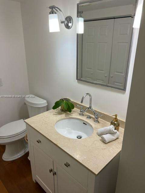 Small Image of 3610 YACHT CLUB DR #509, Aventura Number 23