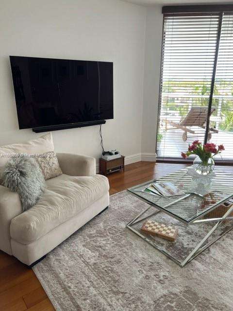 Small Image of 3610 YACHT CLUB DR #509, Aventura Number 29