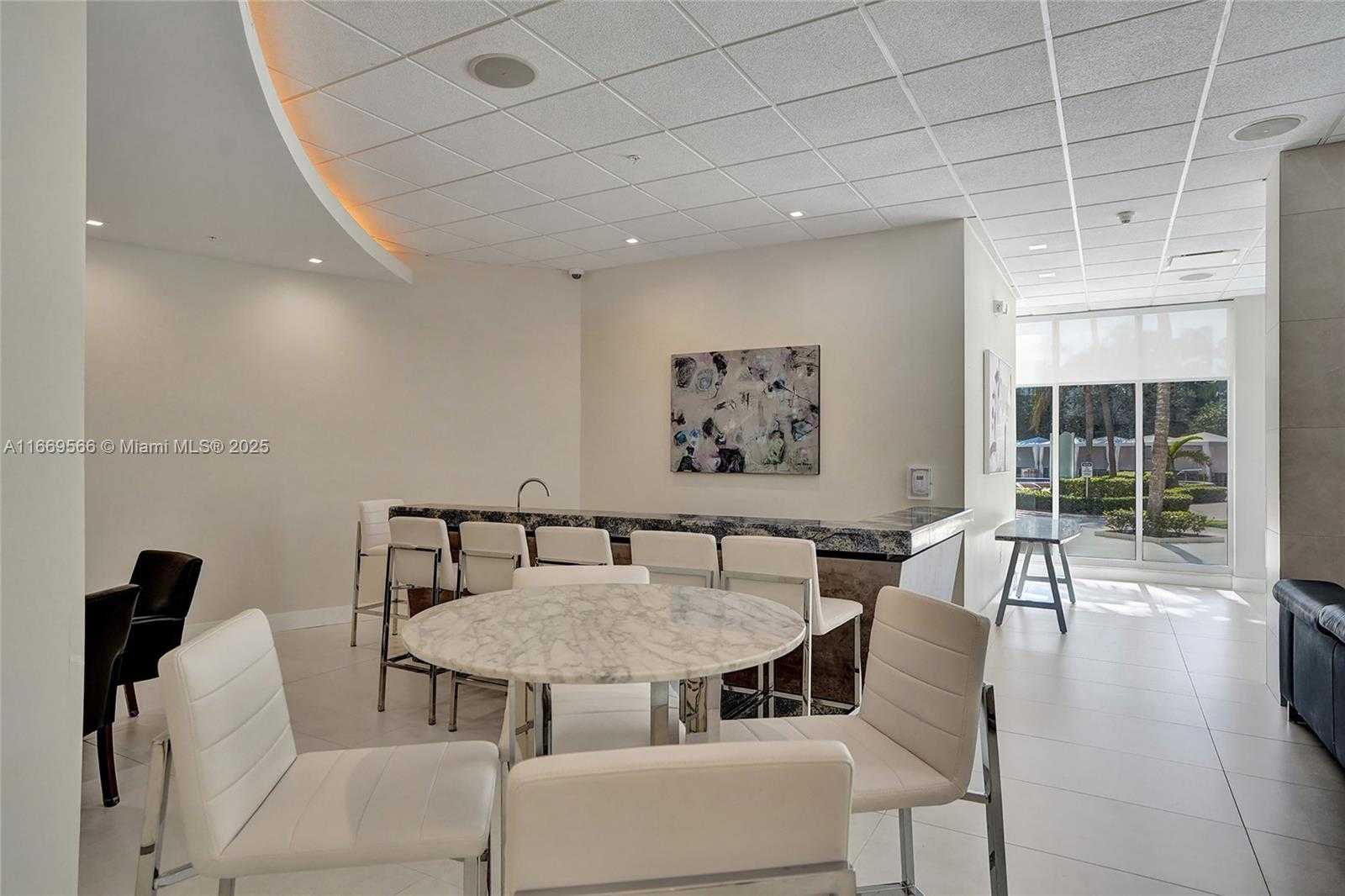 Small Image of 3001 SOUTH OCEAN DR #247, Hollywood Number 18
