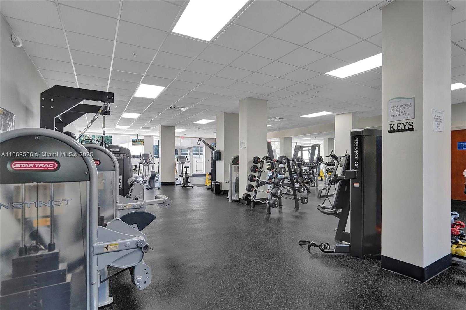 Small Image of 3001 SOUTH OCEAN DR #247, Hollywood Number 20