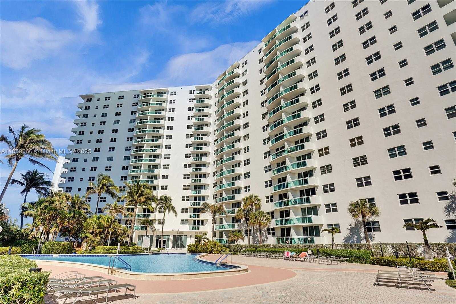 Small Image of 3001 SOUTH OCEAN DR #247, Hollywood Number 26