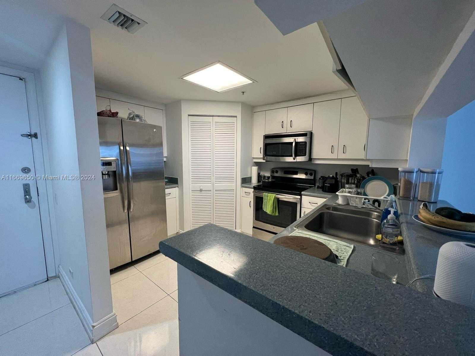 Small Image of 701 BRICKELL KEY BLVD #1108, Miami Number 10