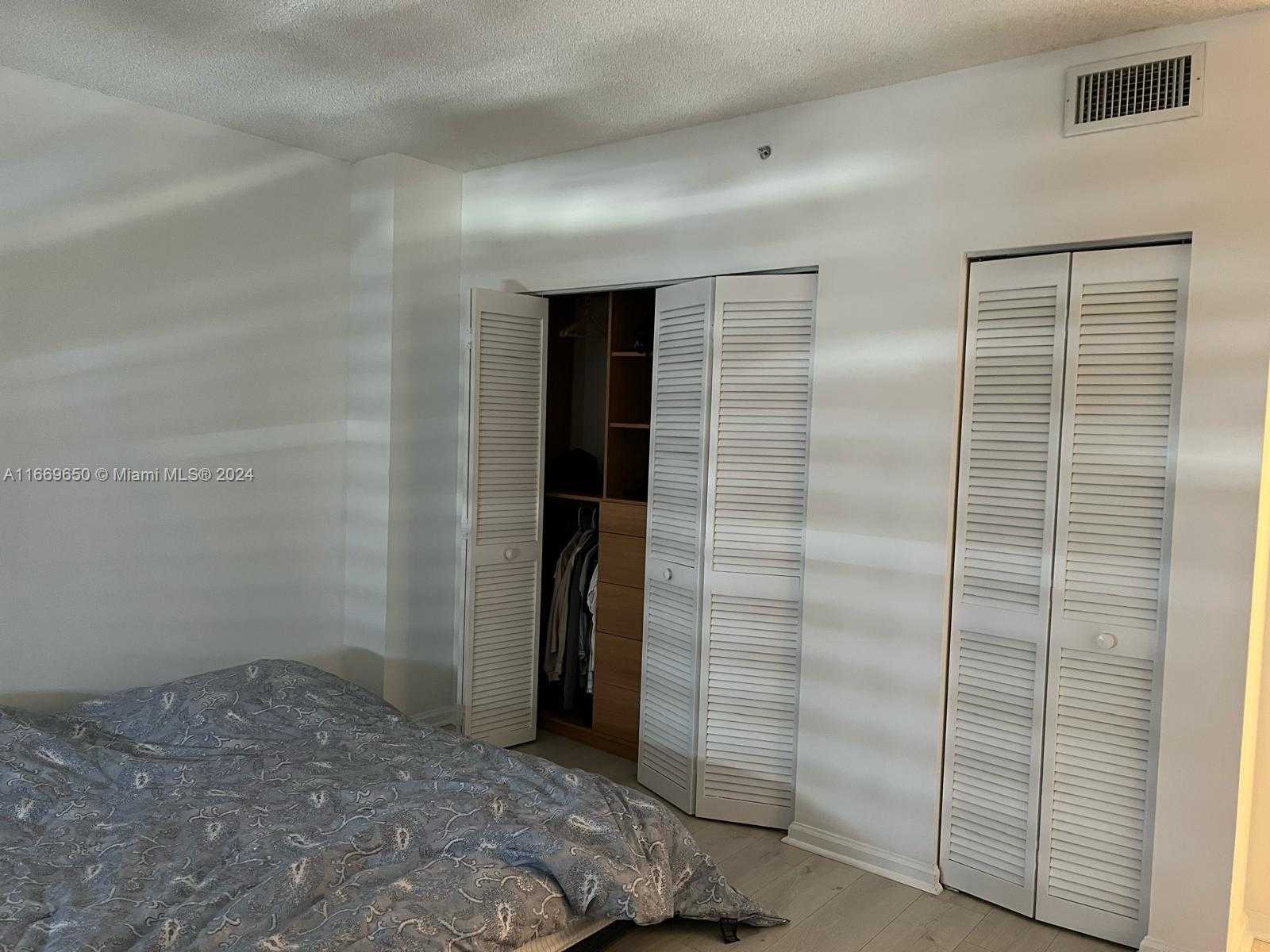 Small Image of 701 BRICKELL KEY BLVD #1108, Miami Number 16