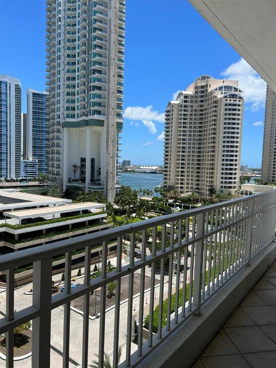 Small Image of 701 BRICKELL KEY BLVD #1108, Miami Number 6