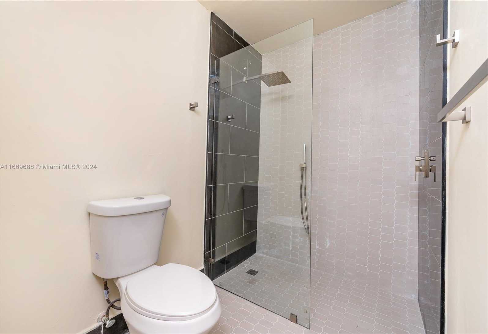 Small Image of 14797 SOUTH WEST 83RD LN, Miami Number 15