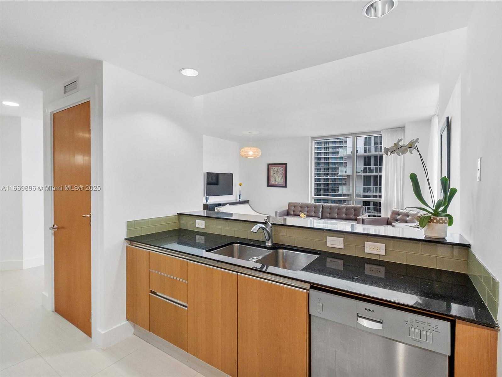 Small Image of 1060 BRICKELL AVE #3117, Miami Number 14