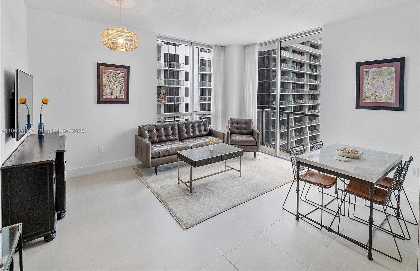 Small Image of 1060 BRICKELL AVE #3117, Miami Number 2