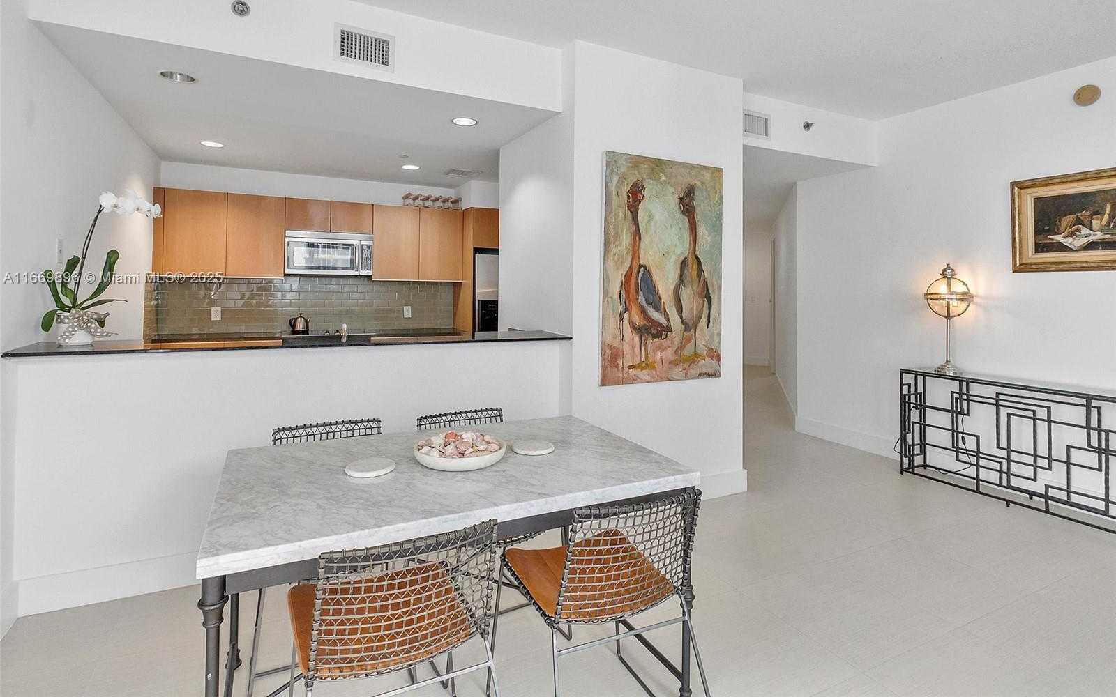 Small Image of 1060 BRICKELL AVE #3117, Miami Number 20