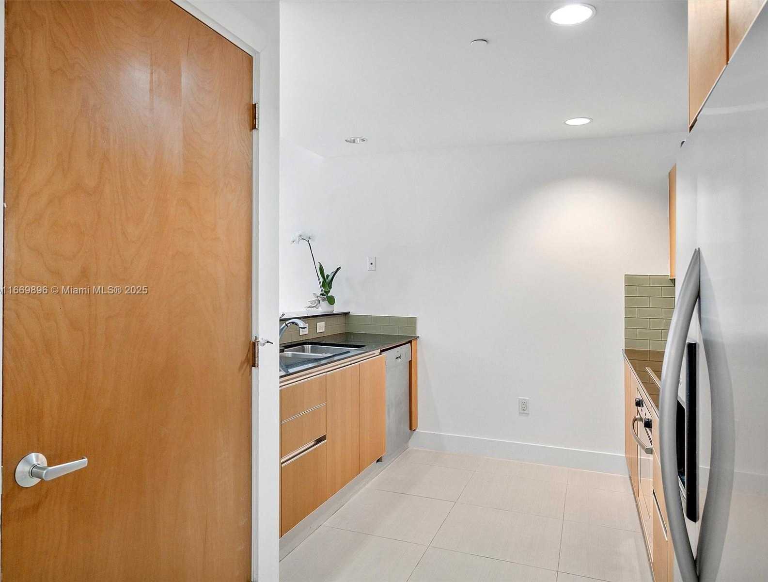 Small Image of 1060 BRICKELL AVE #3117, Miami Number 21