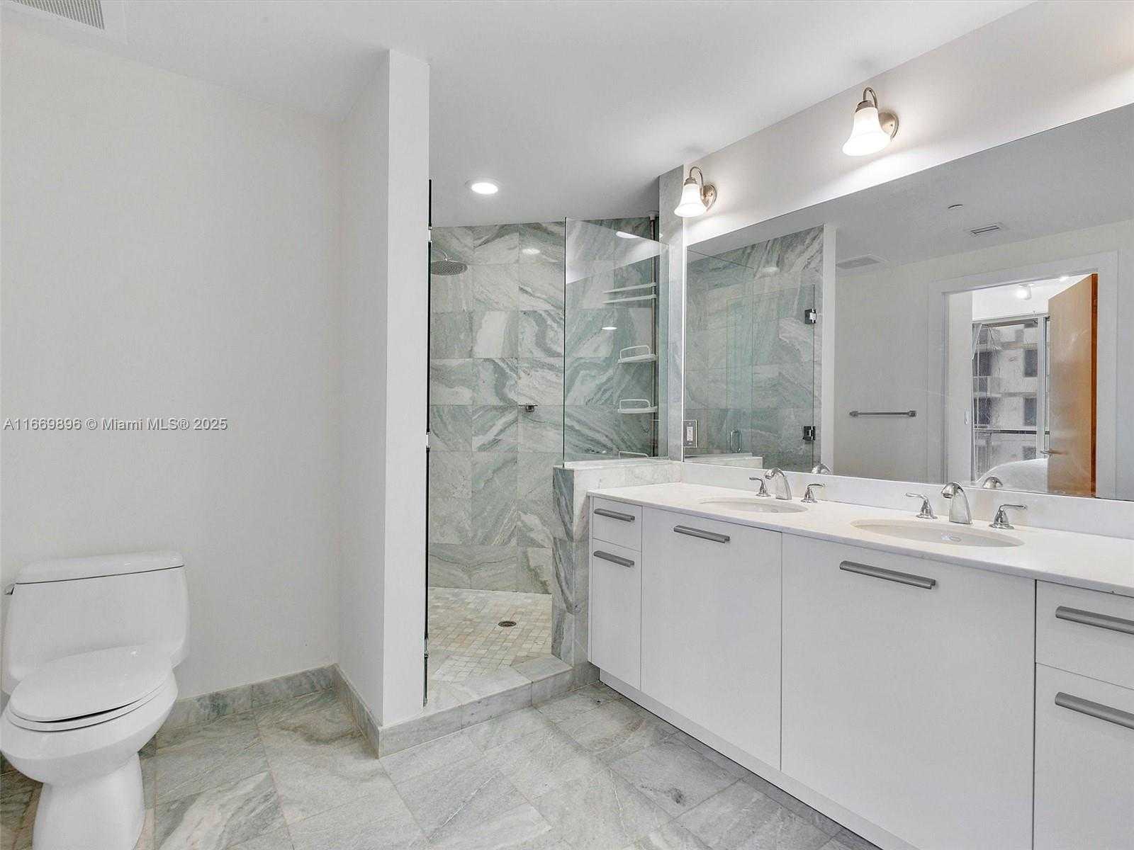 Small Image of 1060 BRICKELL AVE #3117, Miami Number 29
