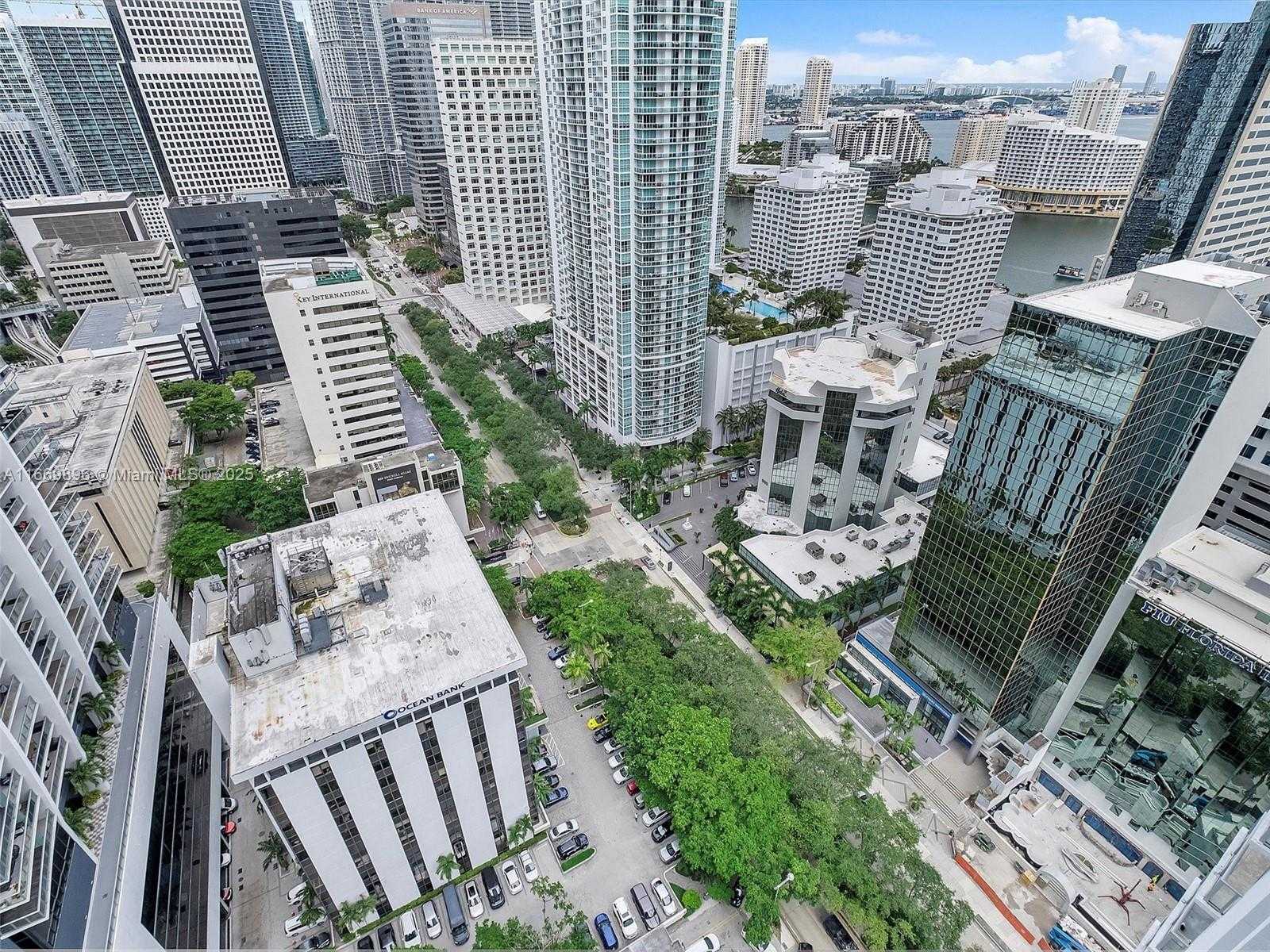 Small Image of 1060 BRICKELL AVE #3117, Miami Number 33
