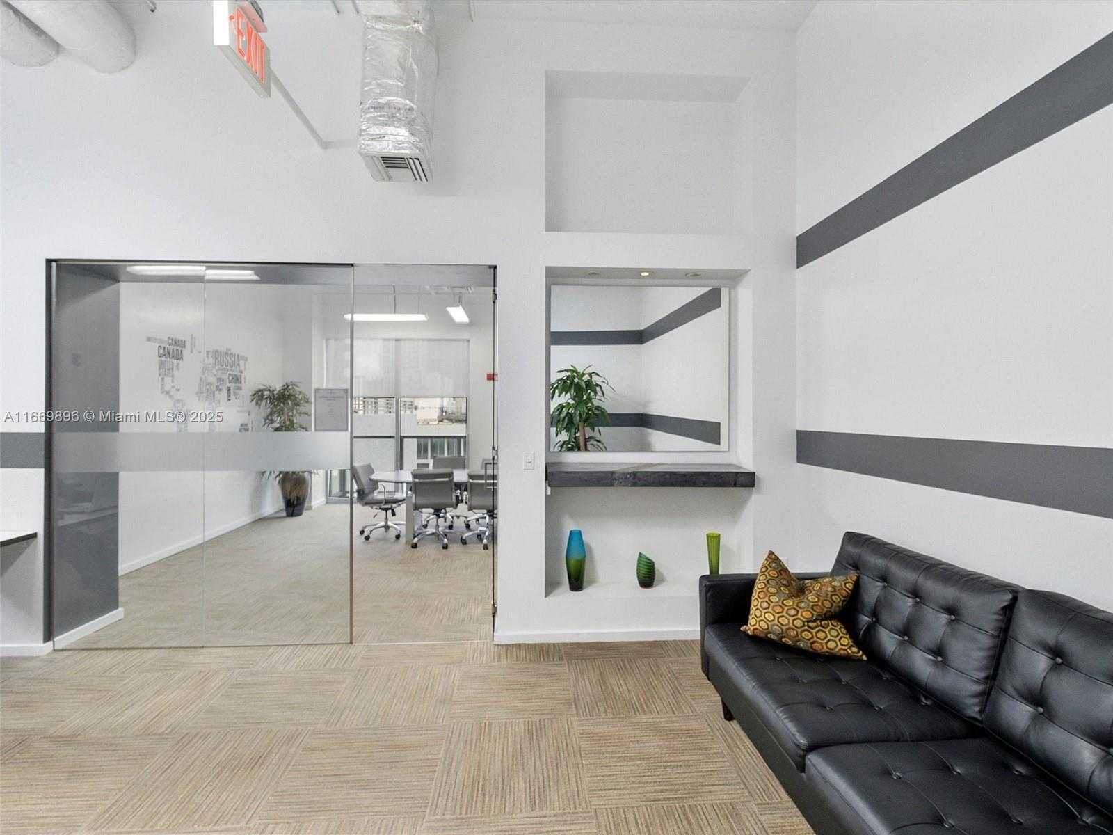 Small Image of 1060 BRICKELL AVE #3117, Miami Number 36