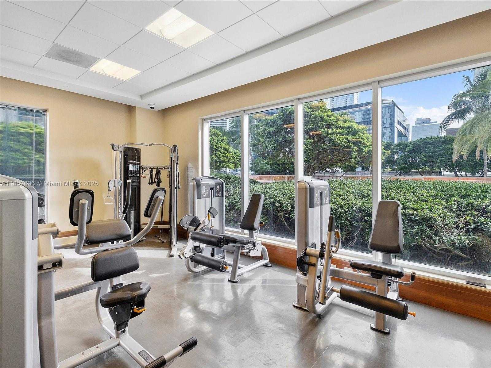 Small Image of 1060 BRICKELL AVE #3117, Miami Number 38