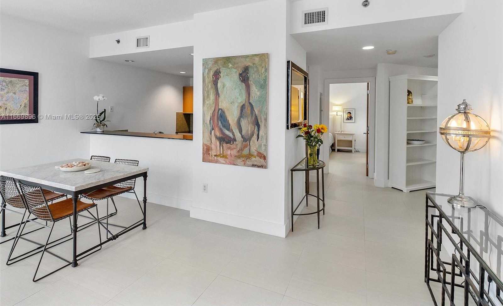Small Image of 1060 BRICKELL AVE #3117, Miami Number 5