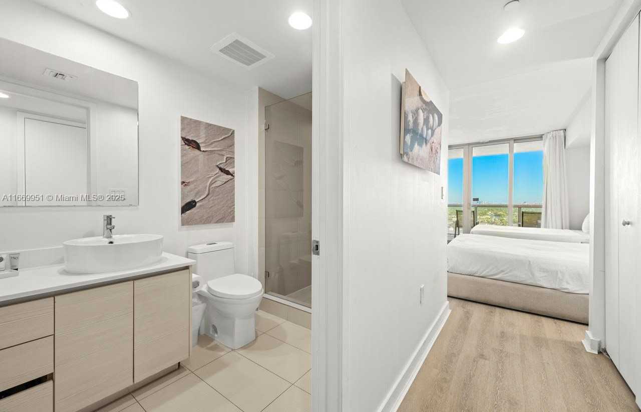 Small Image of 2602 EAST HALLANDALE BEACH BLVD #R2306, Hallandale Beach Number 14