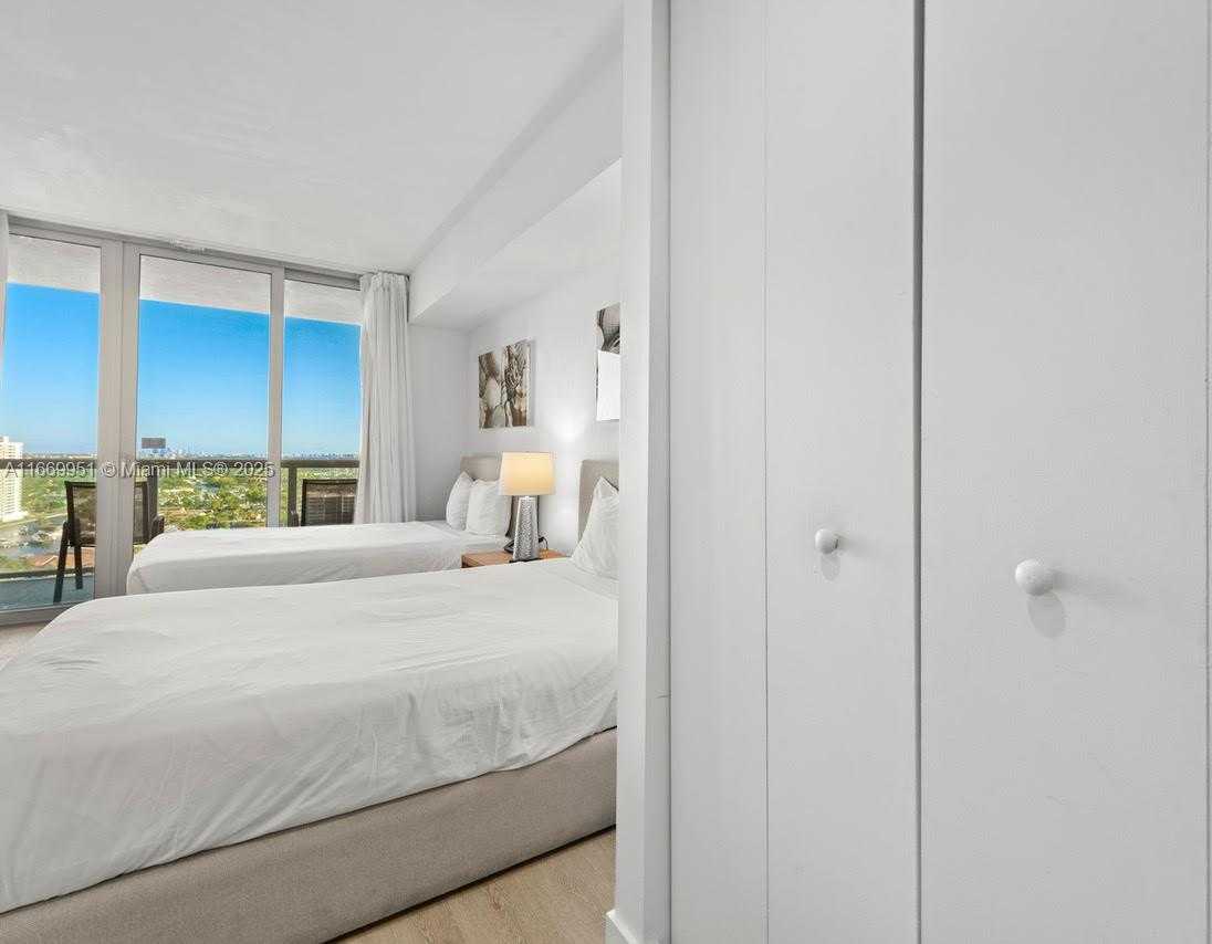 Small Image of 2602 EAST HALLANDALE BEACH BLVD #R2306, Hallandale Beach Number 23