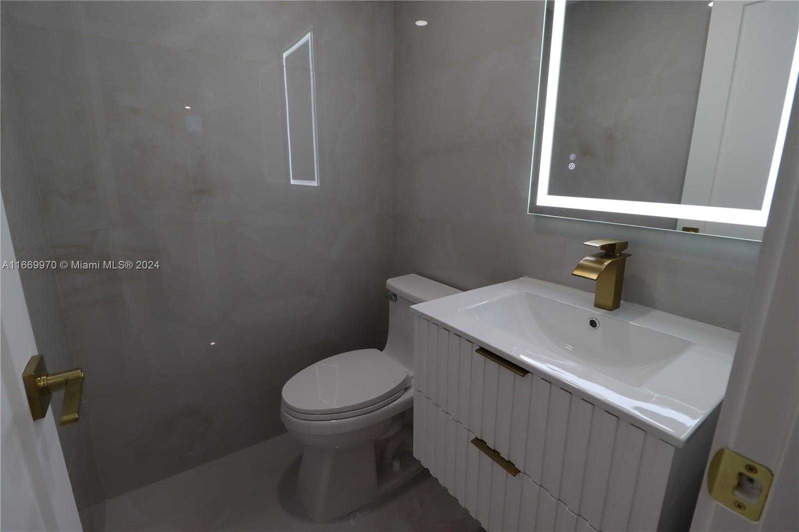 Small Image of 210 172ND ST #332, Sunny Isles Beach Number 11