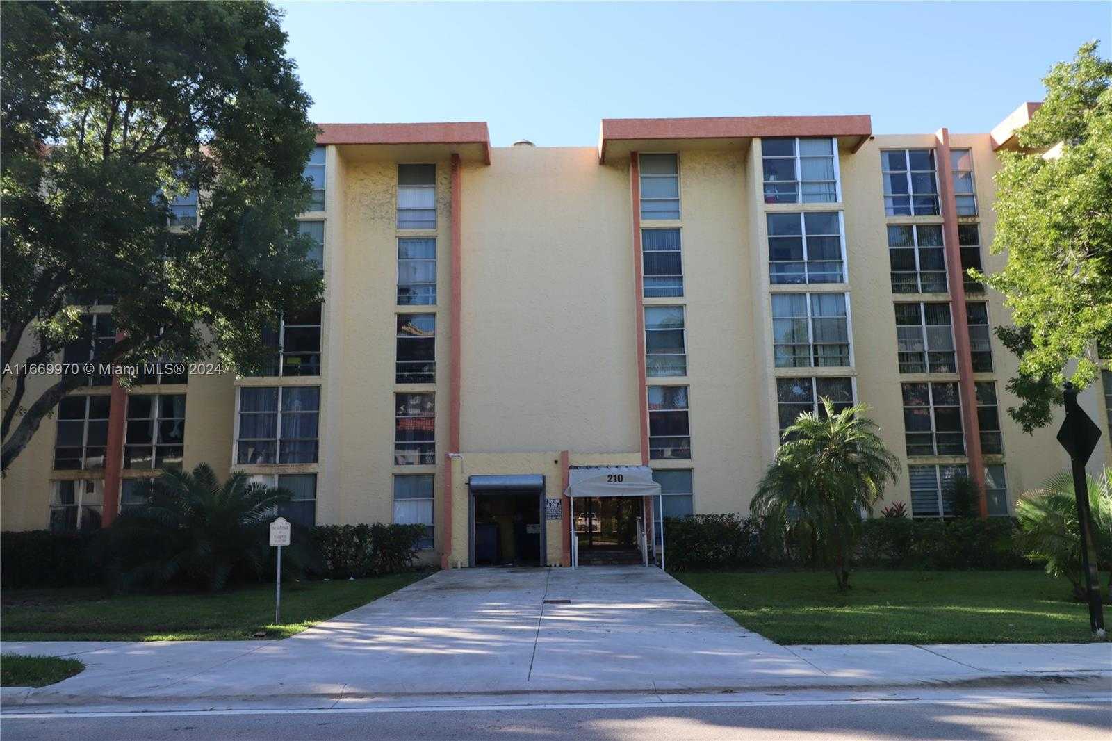 Small Image of 210 172ND ST #332, Sunny Isles Beach Number 23