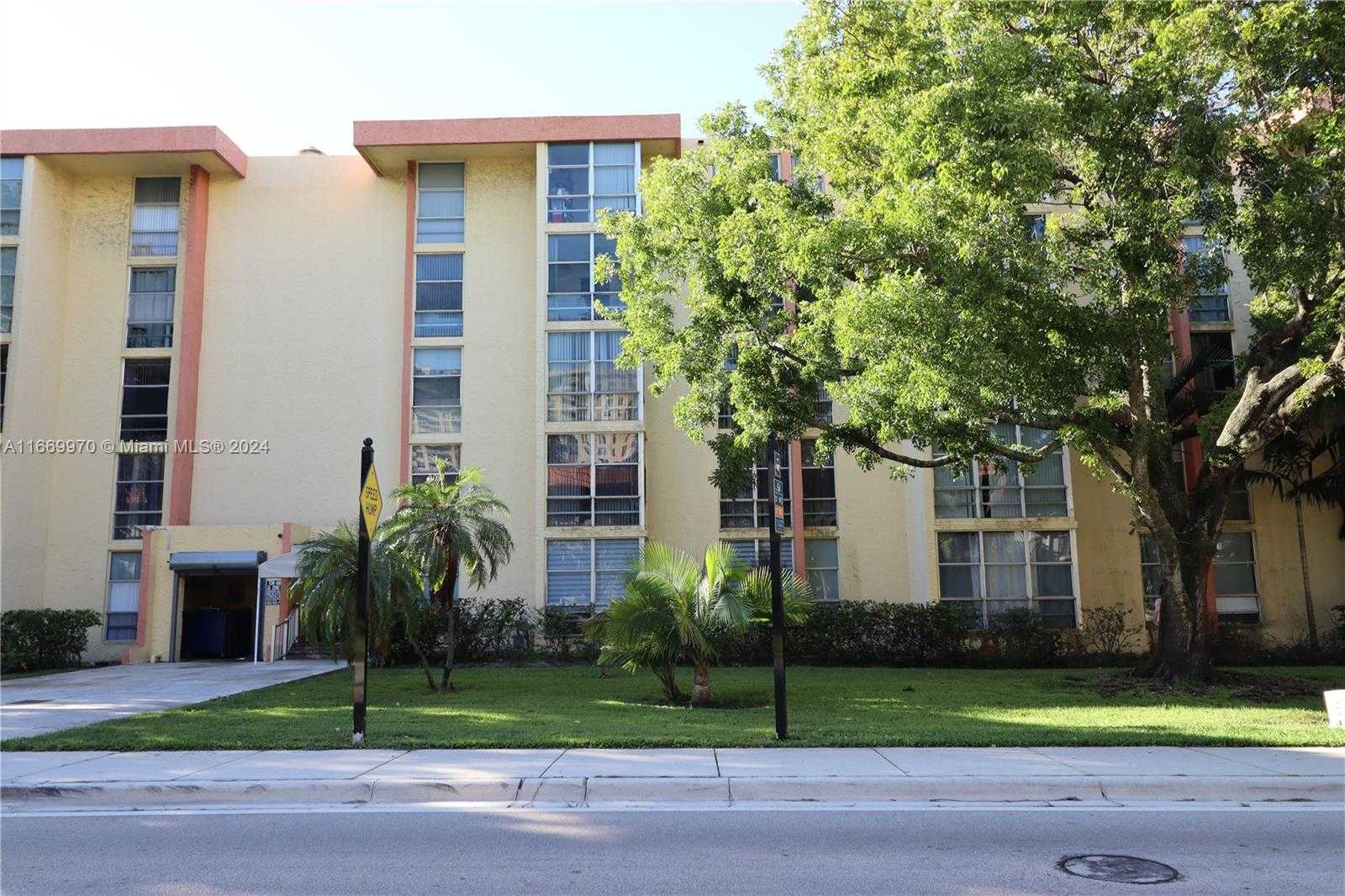 Small Image of 210 172ND ST #332, Sunny Isles Beach Number 24