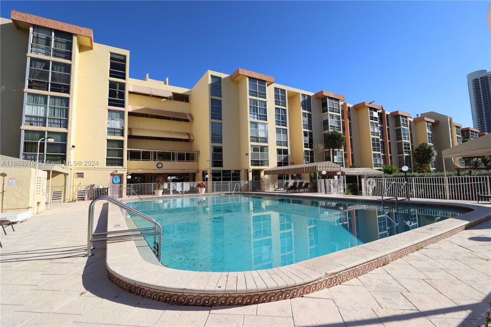 Small Image of 210 172ND ST #332, Sunny Isles Beach Number 27