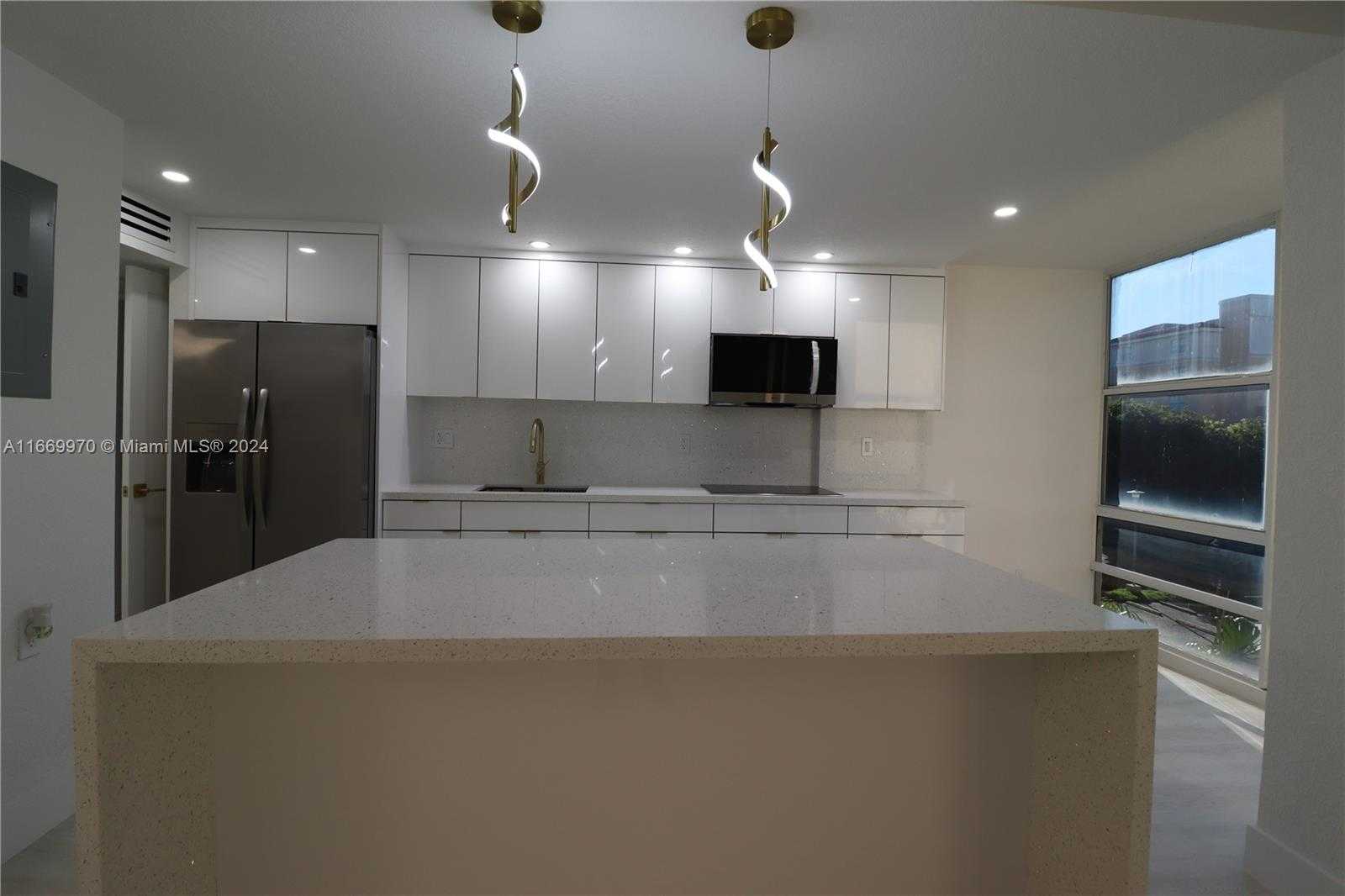 Small Image of 210 172ND ST #332, Sunny Isles Beach Number 6