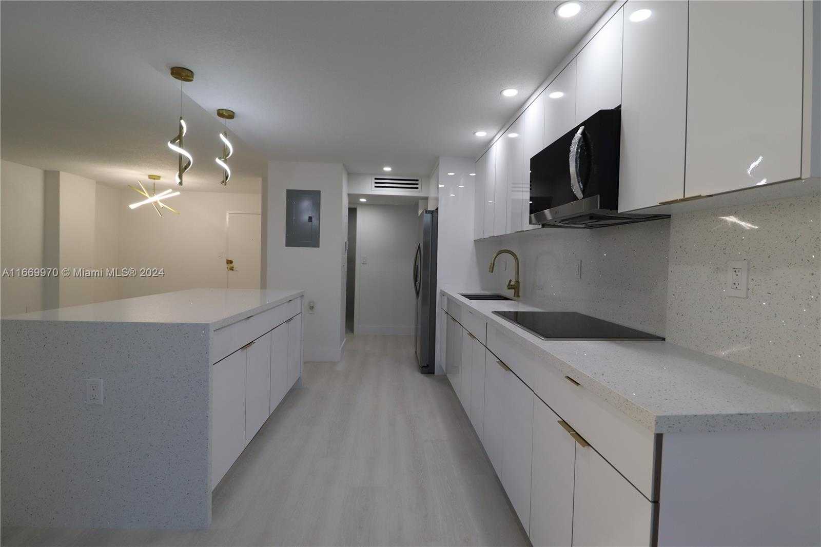 Small Image of 210 172ND ST #332, Sunny Isles Beach Number 7