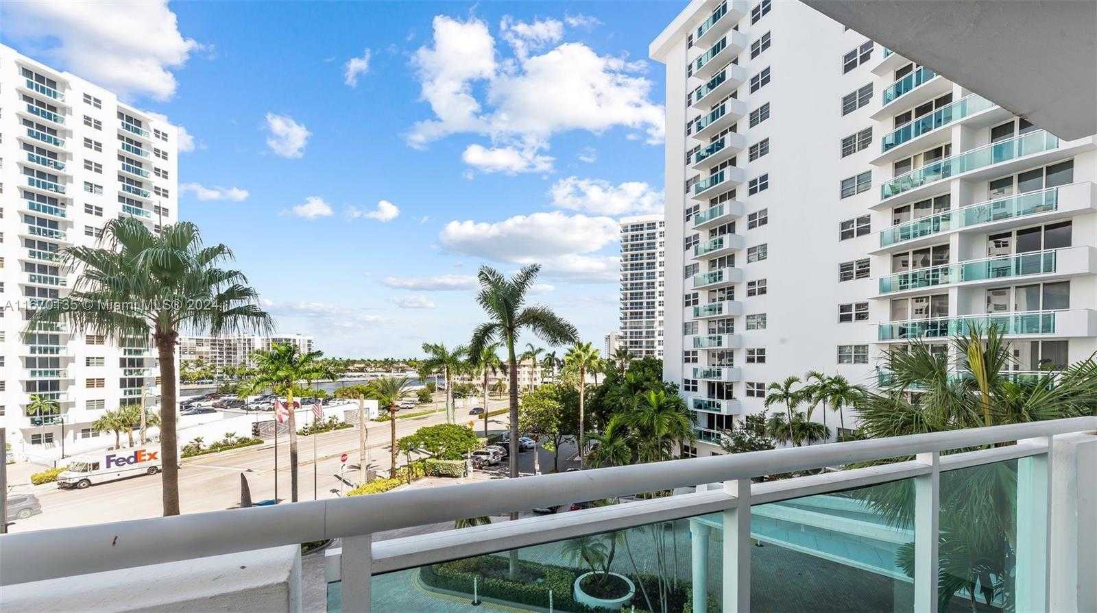 Small Image of 3001 SOUTH OCEAN DR #429, Hollywood Number 12