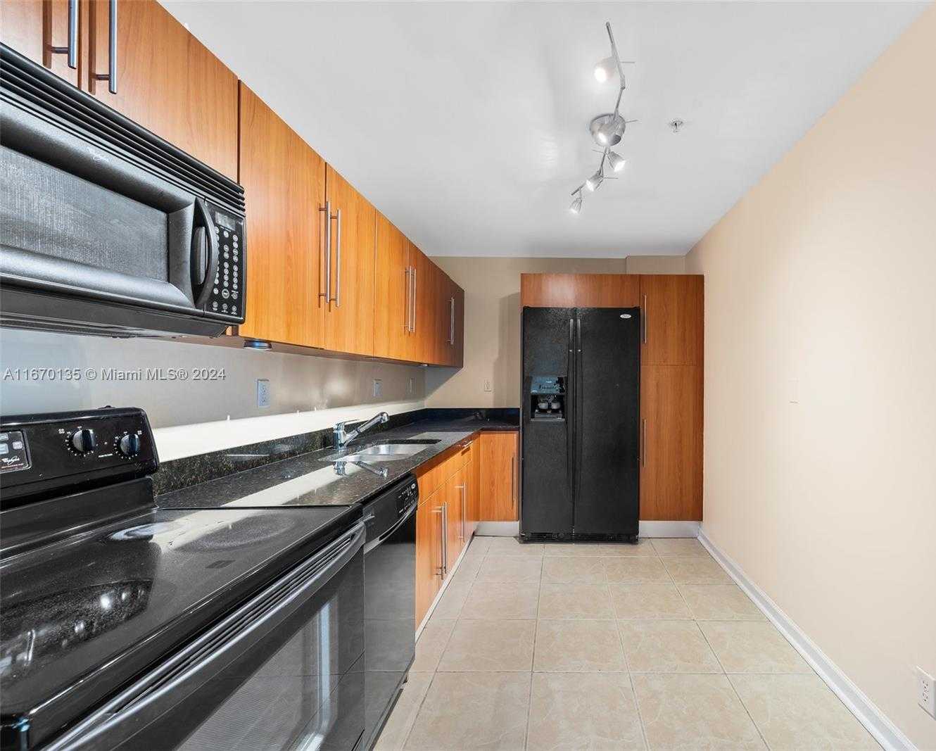 Small Image of 3001 SOUTH OCEAN DR #429, Hollywood Number 6