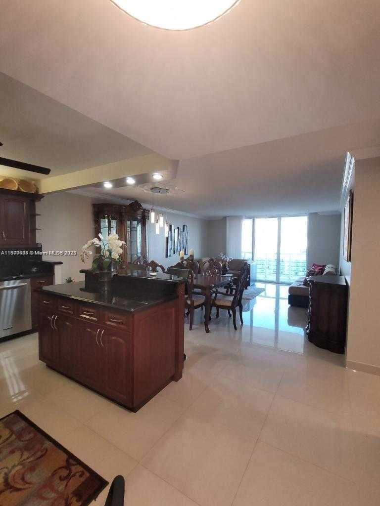 Small Image of 3800 SOUTH OCEAN DR #1407, Hollywood Number 2