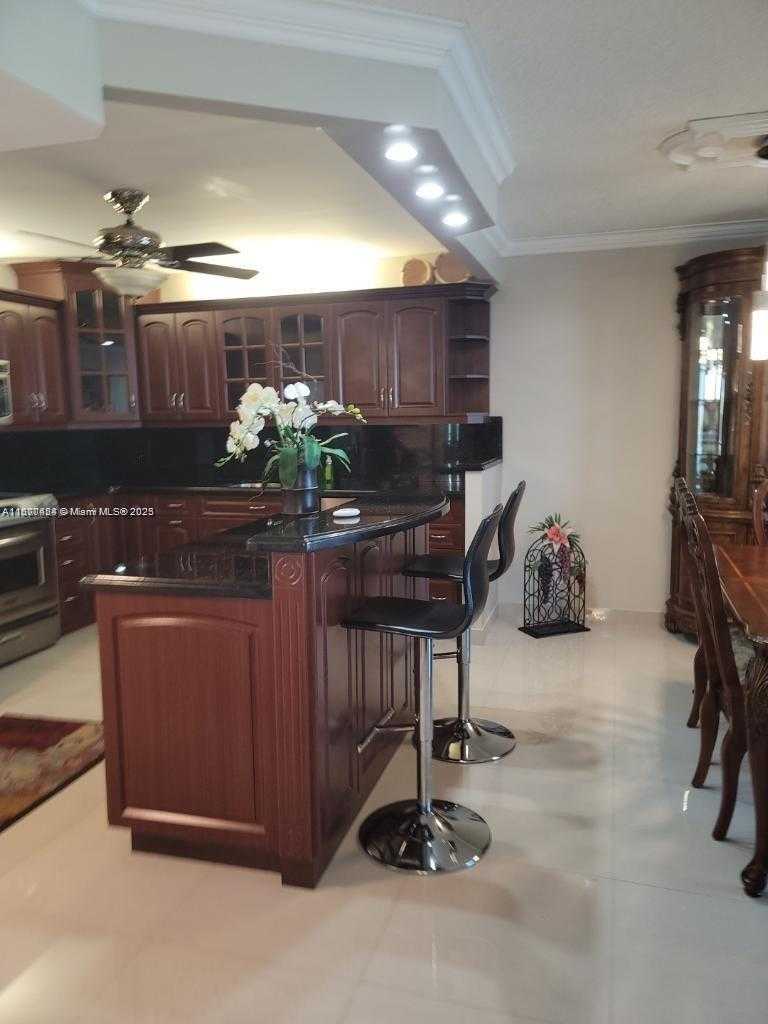 Small Image of 3800 SOUTH OCEAN DR #1407, Hollywood Number 3