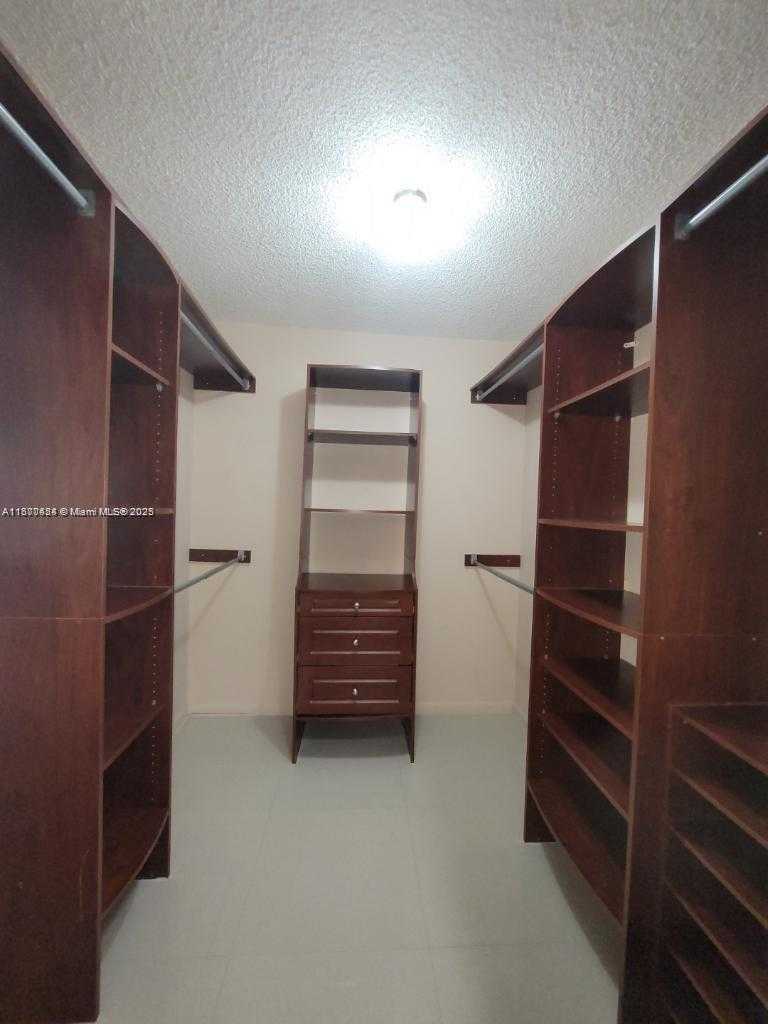 Small Image of 3800 SOUTH OCEAN DR #1407, Hollywood Number 7