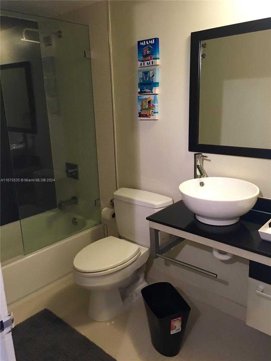 Small Image of 5161 COLLINS AVE #801, Miami Beach Number 16