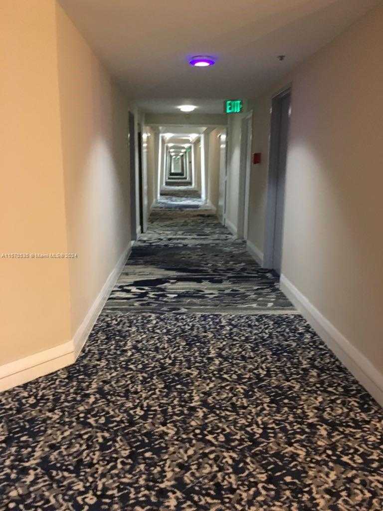 Small Image of 5161 COLLINS AVE #801, Miami Beach Number 3