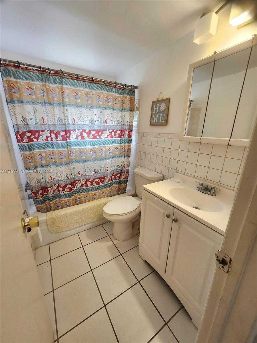 Small Image of 2145 PIERCE ST #205, Hollywood Number 10
