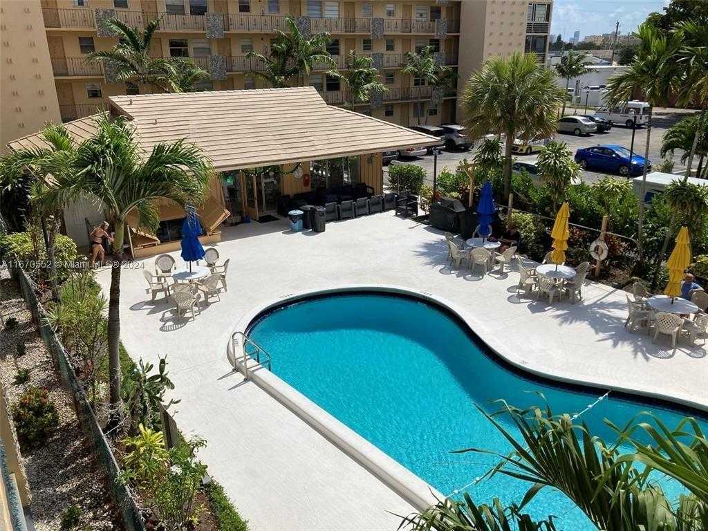 Small Image of 2145 PIERCE ST #205, Hollywood Number 5
