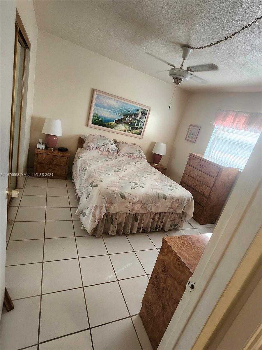 Small Image of 2145 PIERCE ST #205, Hollywood Number 9
