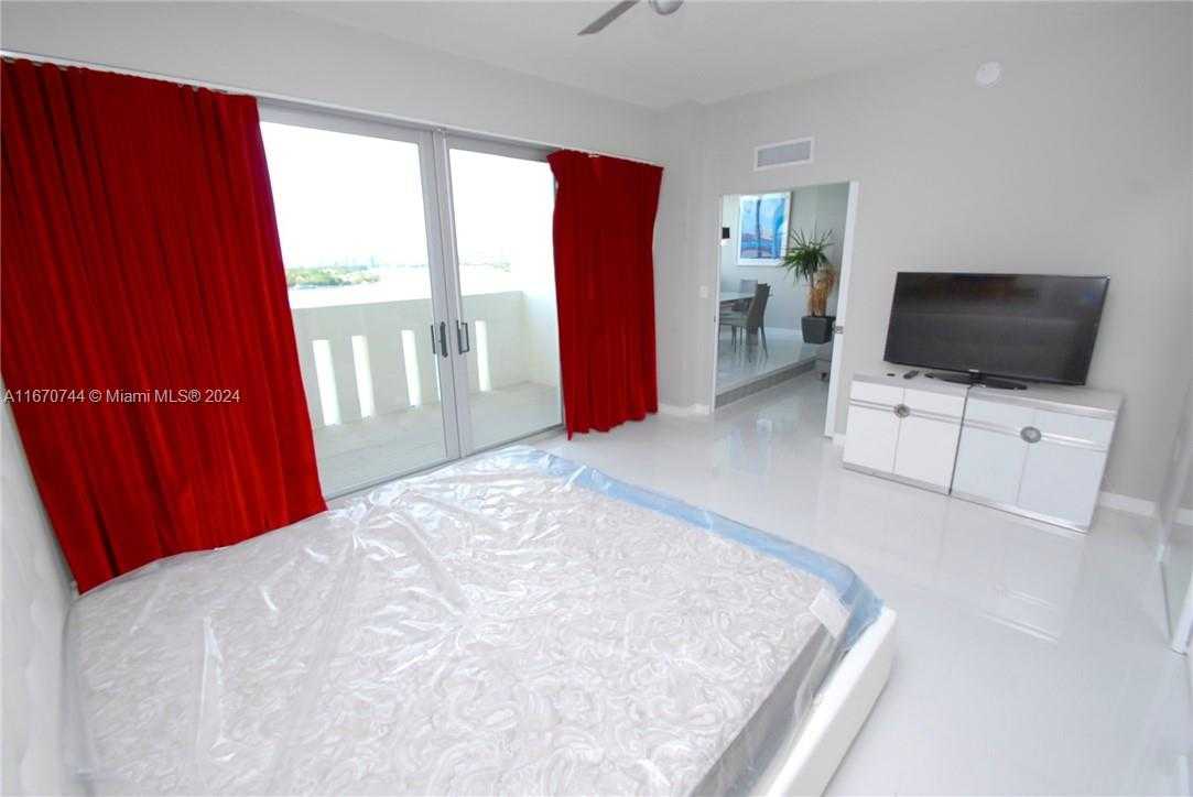 Small Image of 800 WEST AVE #PH27, Miami Beach Number 12