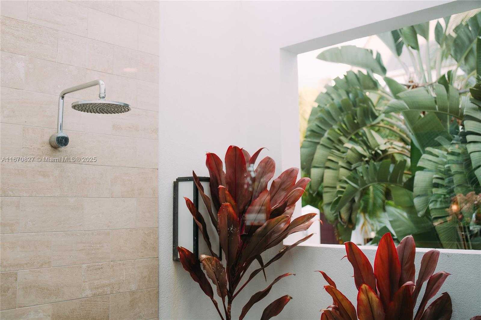 Small Image of 2013 #2013, Out of City Number 4
