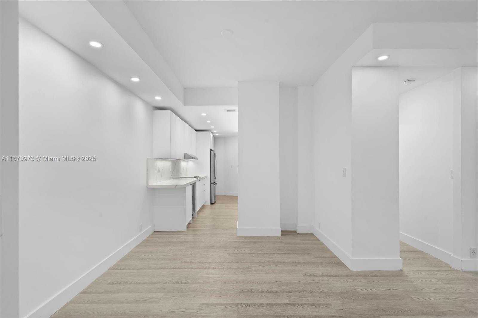 Small Image of 1121 CRANDON BLVD #E105, Key Biscayne Number 11