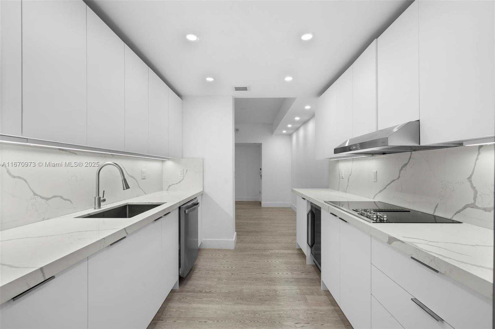 Small Image of 1121 CRANDON BLVD #E105, Key Biscayne Number 24