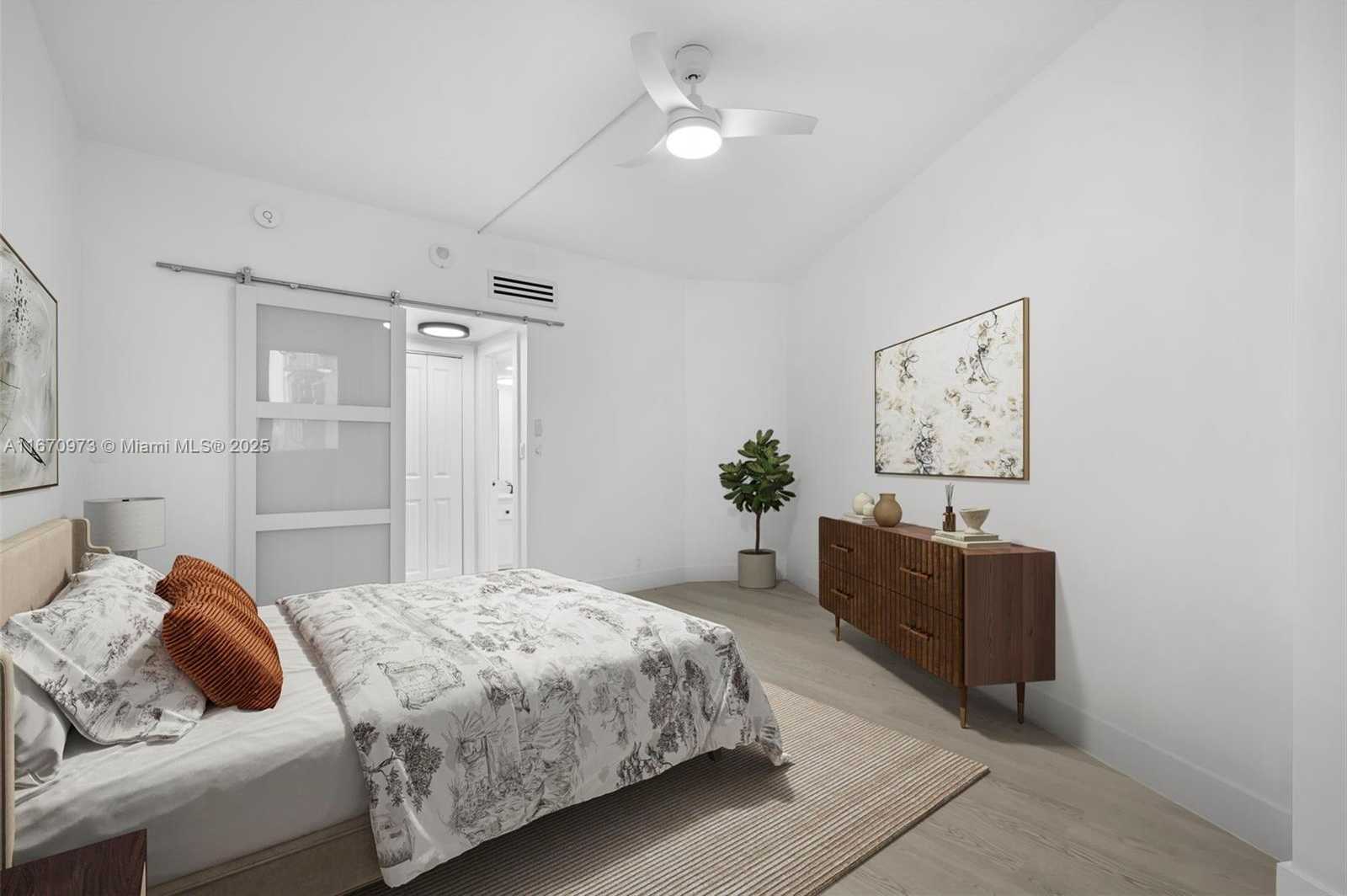 Small Image of 1121 CRANDON BLVD #E105, Key Biscayne Number 4