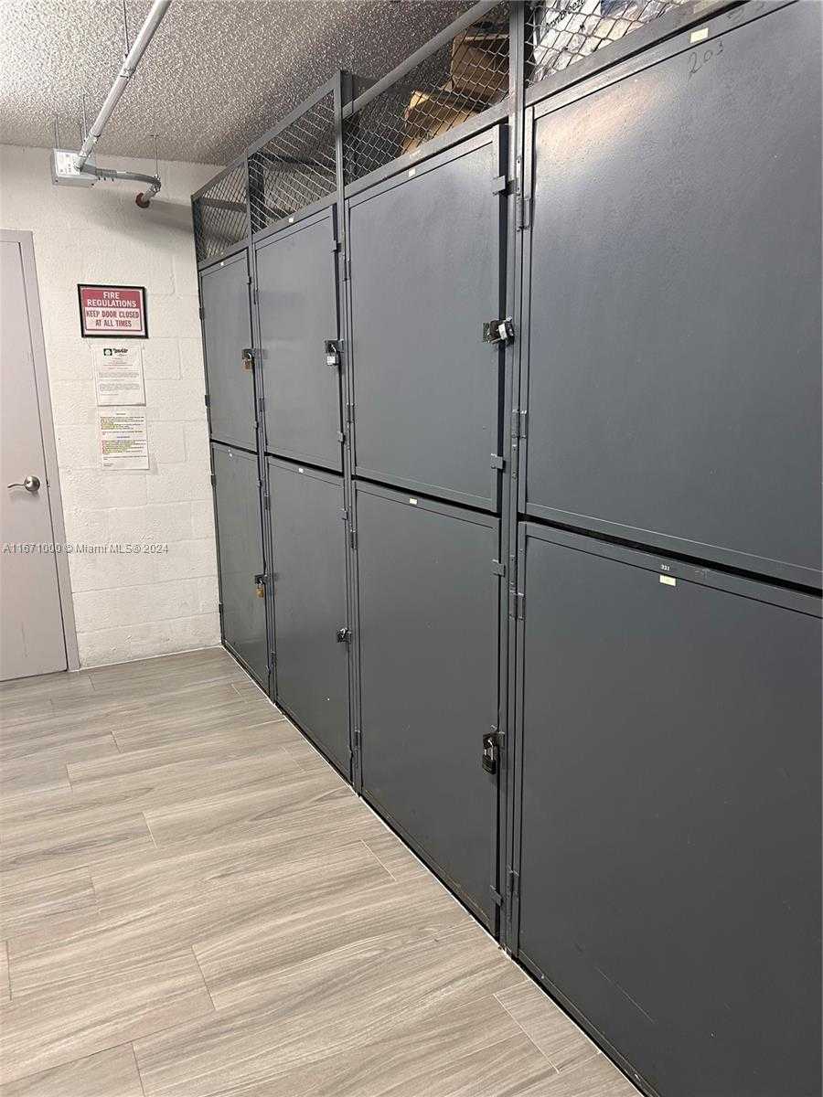 Small Image of 16919 NORTH BAY RD #204, Sunny Isles Beach Number 10