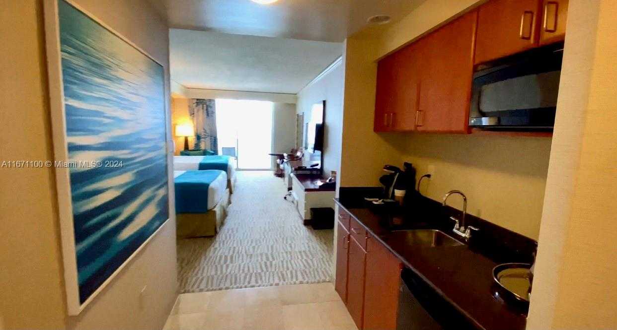 Small Image of 18001 COLLINS AVE #2102, Sunny Isles Beach Number 7