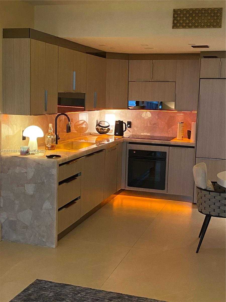 Small Image of 1850 SOUTH OCEAN DR #3109, Hallandale Beach Number 2