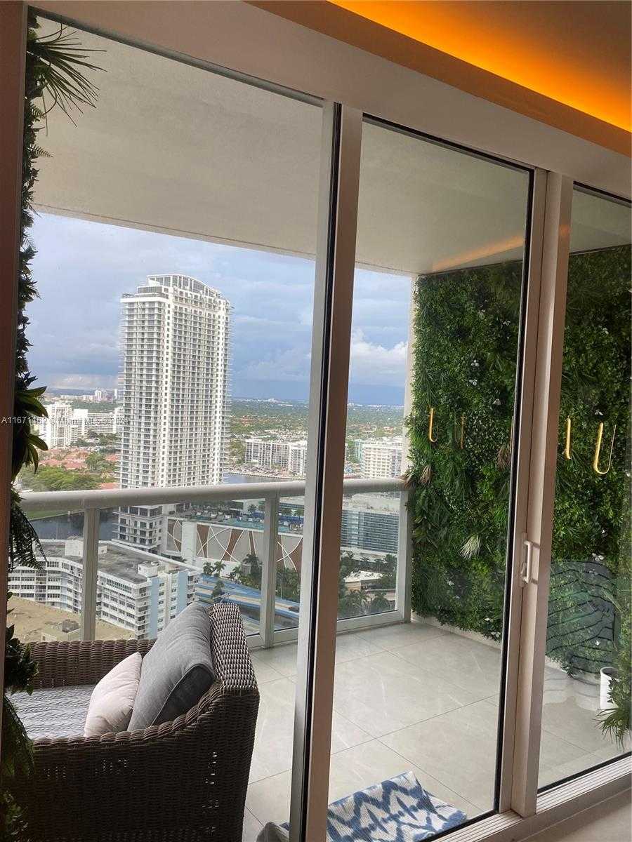 Small Image of 1850 SOUTH OCEAN DR #3109, Hallandale Beach Number 6